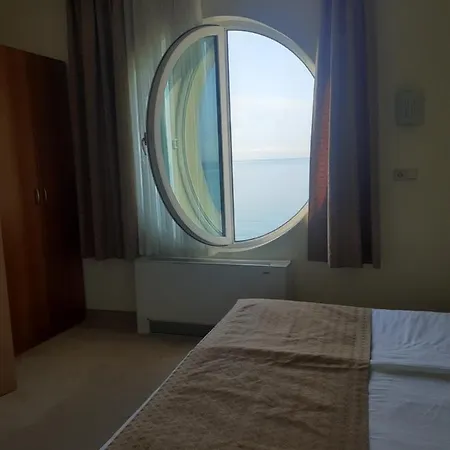 Apartmanhotel Sunset *