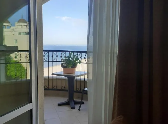 Sunset Appart hôtel *